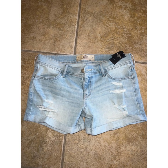Hollister Pants - Hollister Midi Jean Shorts Size 28 NWT